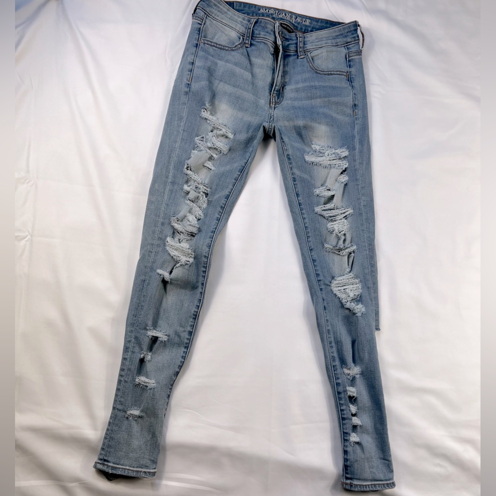 American Eagle Ripped Jegging Jeans Sz. 4